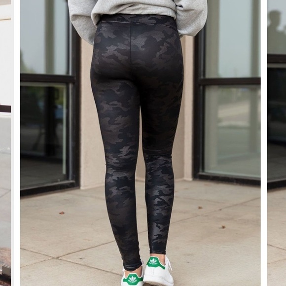 Spanx faux leather camo leggings - Picture 5 of 7